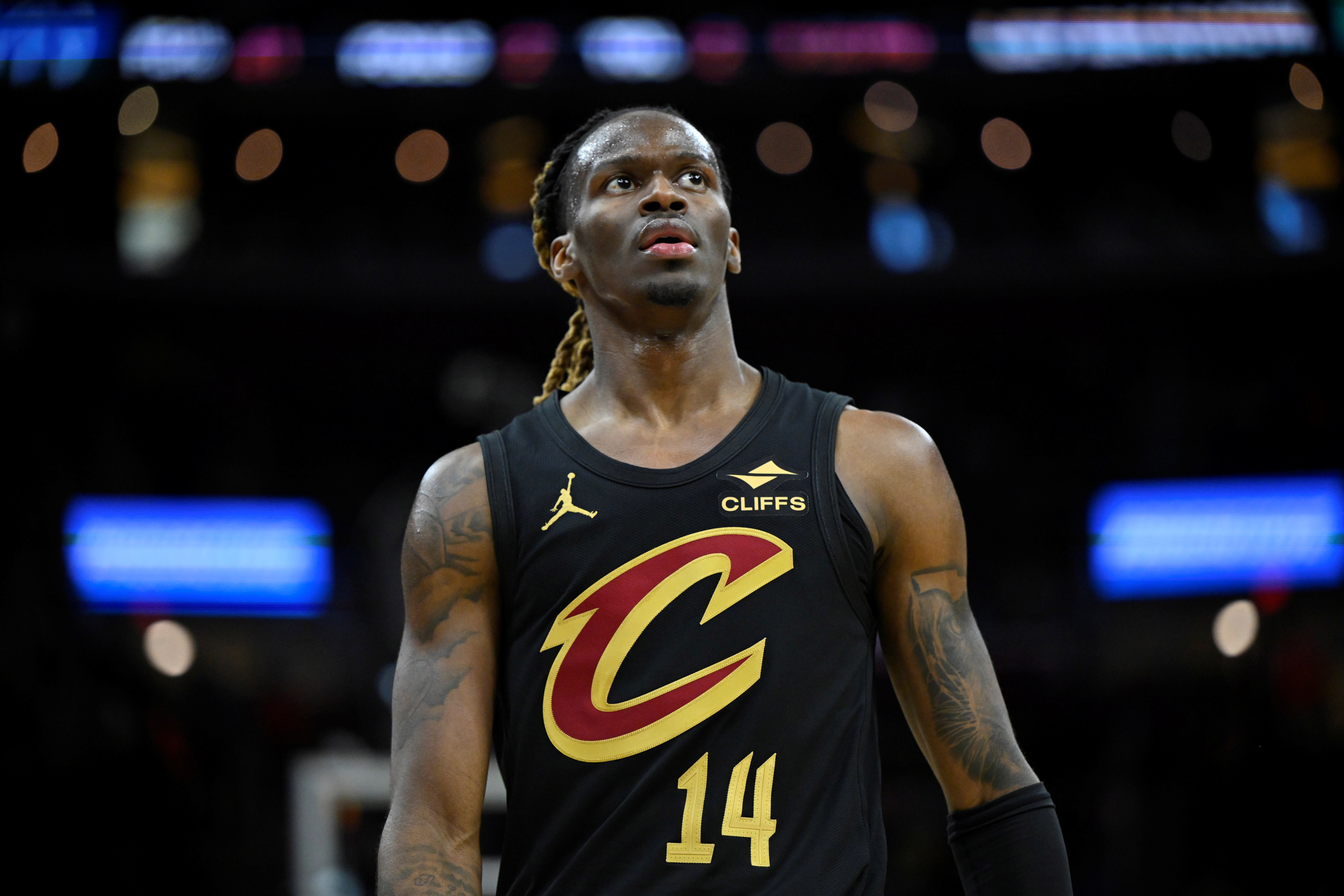 欧冠比赛数据-帕森斯：基翁·埃利斯能干脏活累活 能隐藏哈登防守弱点&amp;帮他补位